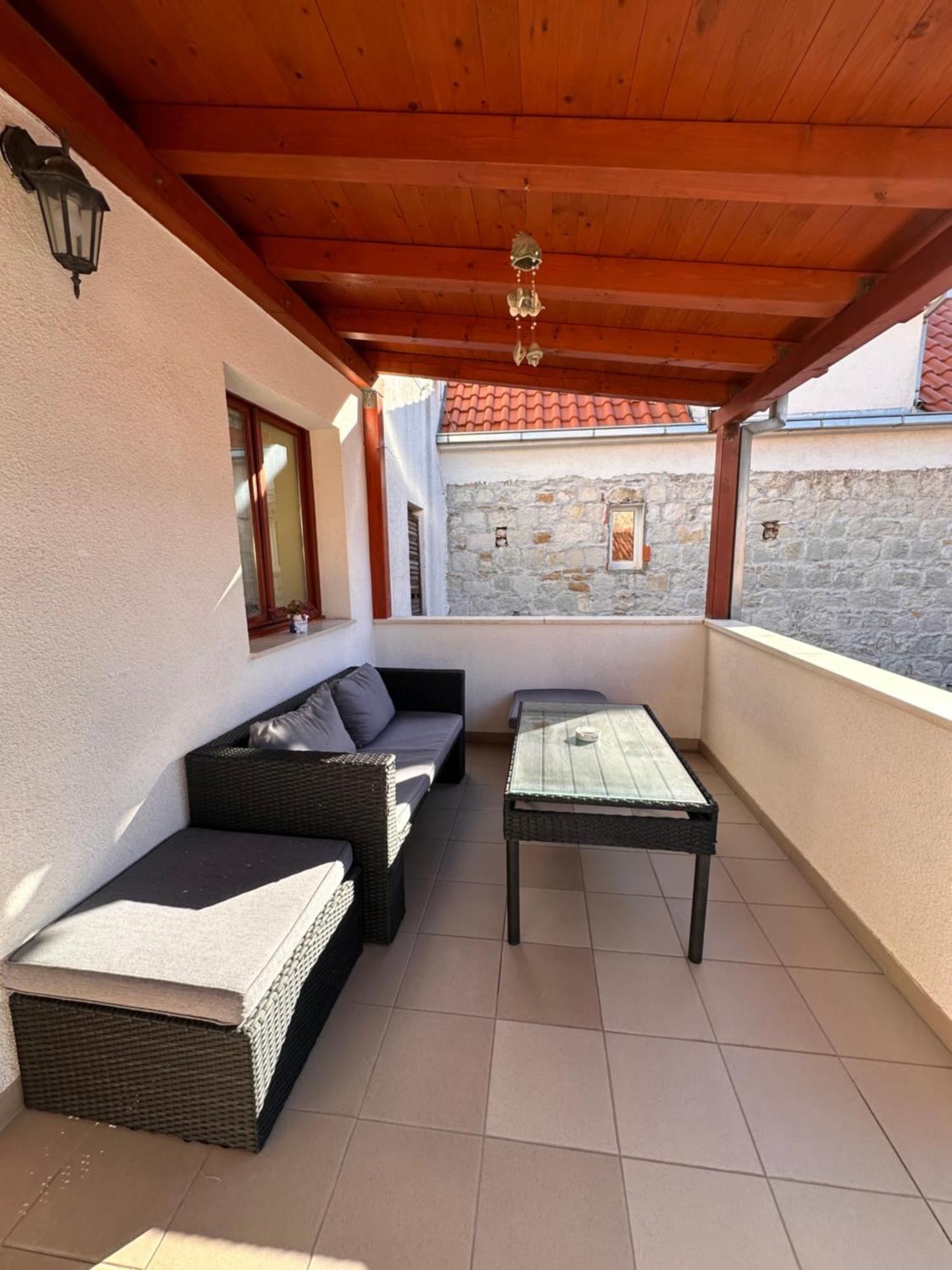 Apartman Lana Kaštela Екстериор снимка